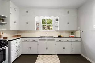 807 E 49th St, Austin, TX 78751 - Photo 18