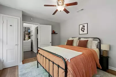 807 E 49th Street, Austin, TX 78751 - Photo 20