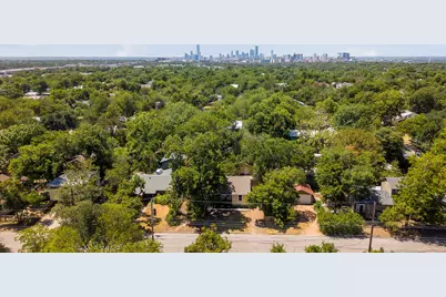 807 E 49th Street, Austin, TX 78751 - Photo 30