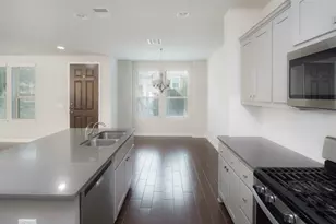 13800 Lyndhurst St, Austin, TX 78717 - Photo 4