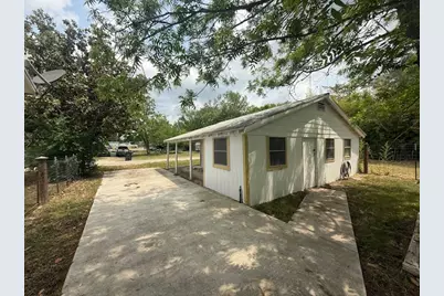 220 Main Street, Fentress, TX 78622 - Photo 12