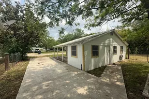 220 Main St, Fentress, TX 78622 - Photo 12