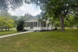 220 Main St, Fentress, TX 78622 - Photo 2