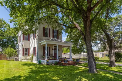 515 Wolf Street, Schulenburg, TX 78956 - Photo 1