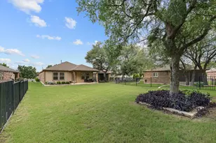 605 Chambers Creek Ct, Georgetown, TX 78633 - Photo 32