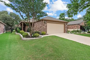 605 Chambers Creek Ct, Georgetown, TX 78633 - Photo 2