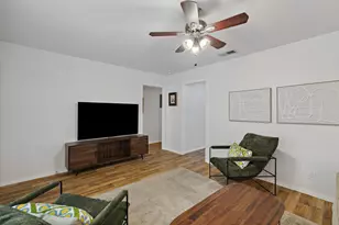 5304 Harvest Ln, Austin, TX 78745 - Photo 2