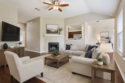 125 Bayliss Street, Hutto, TX 78634 - Photo 2