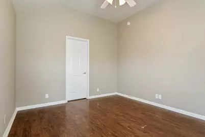 125 Bayliss Street, Hutto, TX 78634 - Photo 18