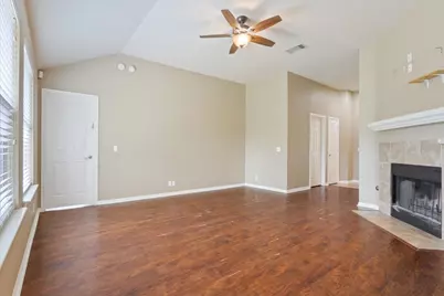 125 Bayliss Street, Hutto, TX 78634 - Photo 4