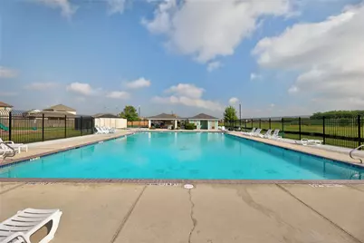 125 Bayliss Street, Hutto, TX 78634 - Photo 32
