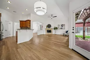 3313 Burks Ln, Austin, TX 78732 - Photo 14