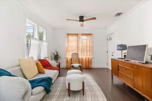 933 E 51st St, Austin, TX 78751 - Photo 8