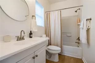 933 E 51st St, Austin, TX 78751 - Photo 32