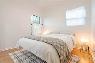 933 E 51st St, Austin, TX 78751 - Photo 30