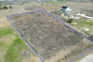 433 E Ridge Ln, Kyle, TX 78640 - Photo 1