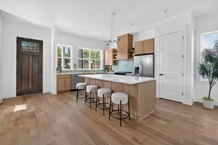 300 W Mockingbird Ln, Austin, TX 78745 - Photo 8
