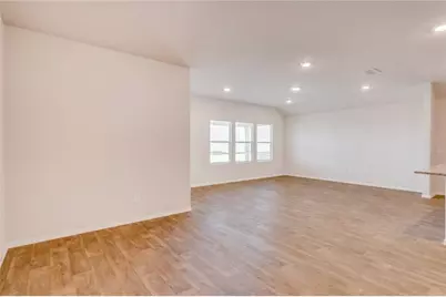 821 Indigo Way, Seguin, TX 78155 - Photo 2