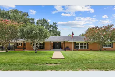 705 Whitehead Street, Smithville, TX 78957 - Photo 2