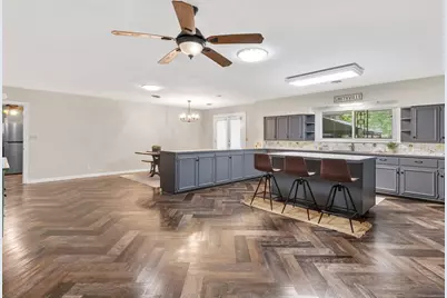 705 Whitehead Street, Smithville, TX 78957 - Photo 12