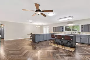 705 Whitehead St, Smithville, TX 78957 - Photo 12