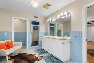 705 Whitehead St, Smithville, TX 78957 - Photo 18