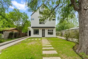 1023 E 45th St, Austin, TX 78751 - Photo 2