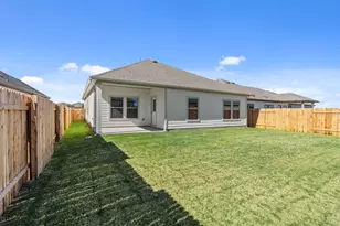 247 Red Tail Hawk Ln, Cedar Creek, TX 78612 - Photo 26