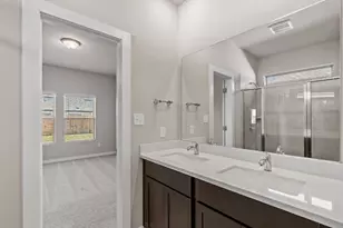 247 Red Tail Hawk Ln, Cedar Creek, TX 78612 - Photo 18