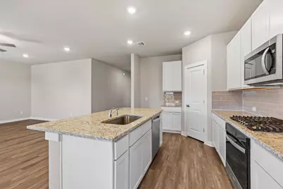 247 Red Tail Hawk Lane, Cedar Creek, TX 78612 - Photo 10