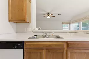 1017 Reynaldo St, Cedar Park, TX 78613 - Photo 10