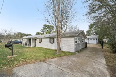 902 Turney Street, Smithville, TX 78957 - Photo 8