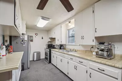 902 Turney Street, Smithville, TX 78957 - Photo 14