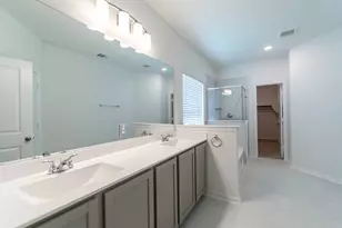 290 Yosemite Dr, Kyle, TX 78640 - Photo 10