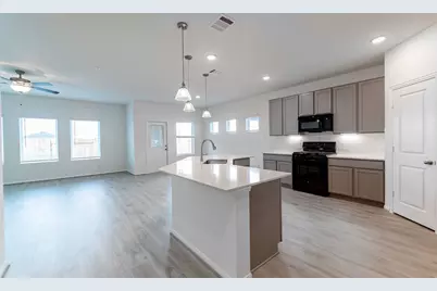 290 Yosemite Drive, Kyle, TX 78640 - Photo 2