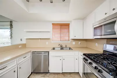 2004 Abbey Circle, Austin, TX 78727 - Photo 6