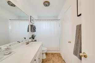 2004 Abbey Cir, Austin, TX 78727 - Photo 14