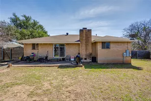 2004 Abbey Cir, Austin, TX 78727 - Photo 16