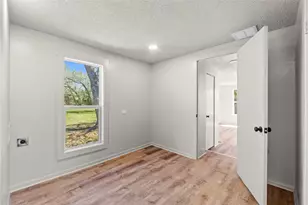 201 County Rd 279, Liberty Hill, TX 78642 - Photo 14