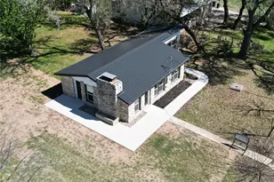 201 County Rd 279, Liberty Hill, TX 78642 - Photo 28