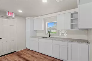 201 County Rd 279, Liberty Hill, TX 78642 - Photo 8