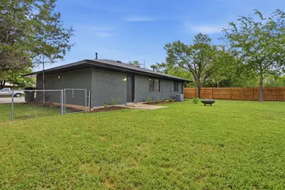 609 Magnolia Street, Bastrop, TX 78602 - Photo 30