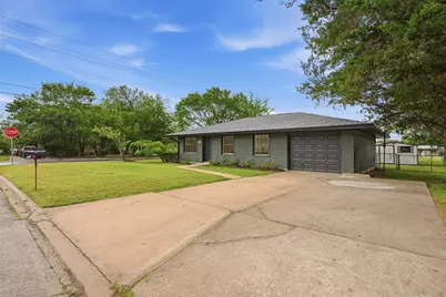 609 Magnolia Street, Bastrop, TX 78602 - Photo 6