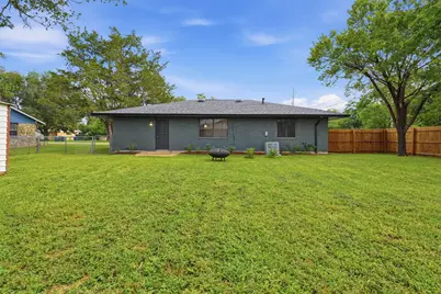 609 Magnolia Street, Bastrop, TX 78602 - Photo 26
