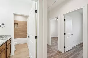 105 Callie St, Smithville, TX 78957 - Photo 28