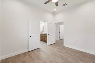 105 Callie St, Smithville, TX 78957 - Photo 20