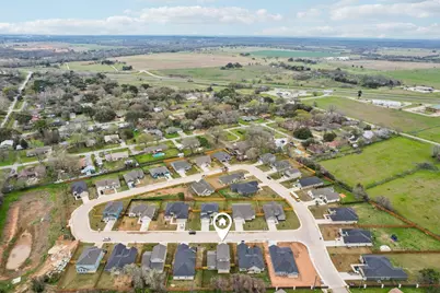 105 Callie Street, Smithville, TX 78957 - Photo 4