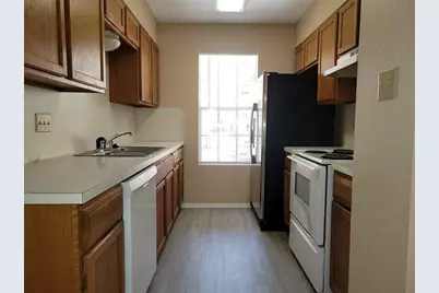 8802 Piney Point Drive #B, Austin, TX 78729 - Photo 6