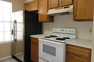 8802 Piney Point Dr, Austin, TX 78729 - Photo 8