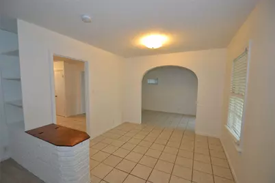 1211 Ridgemont Drive, Austin, TX 78723 - Photo 4